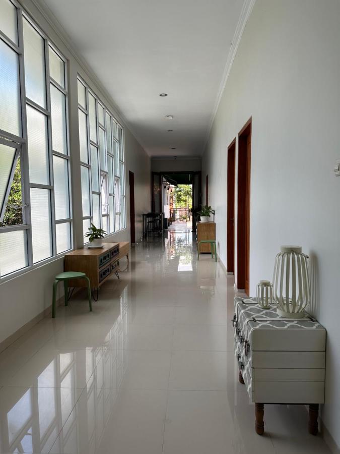 Cendhani Raras Gallery Kejayan Exterior foto