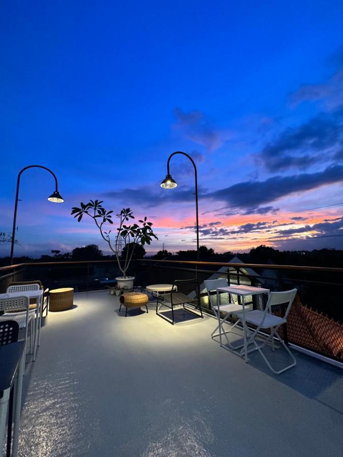 Cendhani Raras Gallery Kejayan Exterior foto