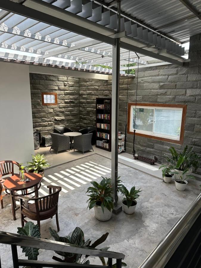 Cendhani Raras Gallery Kejayan Exterior foto